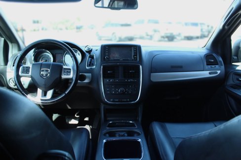 Used 2013 Dodge Grand Caravan R/T w/ Safety Sphere Group image 7