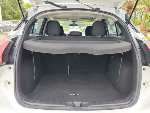 Used 2023 Nissan Kicks SV image 12