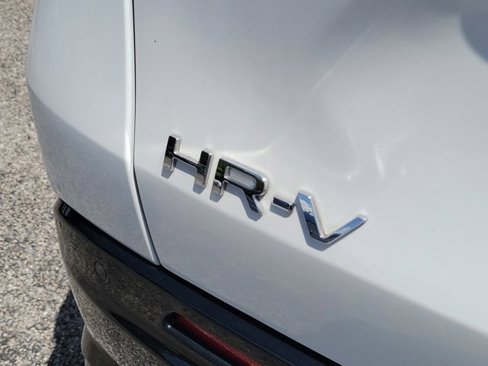 Used 2023 Honda HR-V EX-L image 5