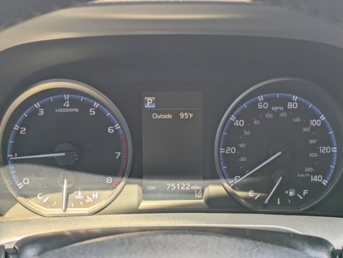 Used 2018 Toyota RAV4 XLE image 29