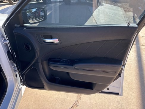 Used 2020 Dodge Charger R/T w/ Blacktop Package image 25