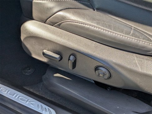 Used 2020 Buick Envision Essence w/ Experience Buick Package image 13