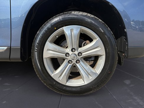 Used 2013 Toyota Highlander Limited image 40