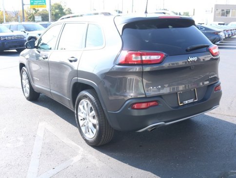 Used 2017 Jeep Cherokee Limited image 6
