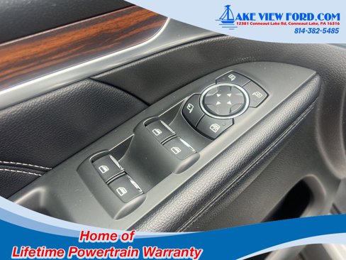Used 2017 Ford Explorer Limited image 18