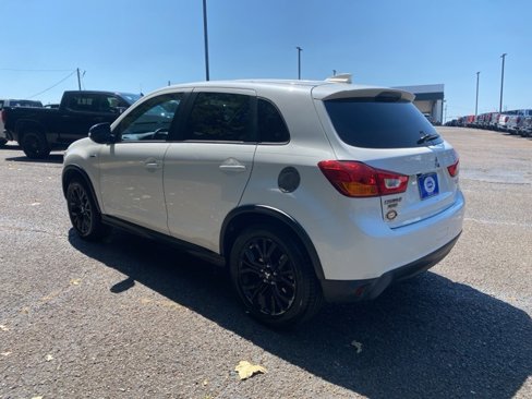 Used 2017 Mitsubishi Outlander Sport LE image 5