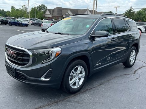Used 2018 GMC Terrain SLE w/ Driver Convenience Package image 3