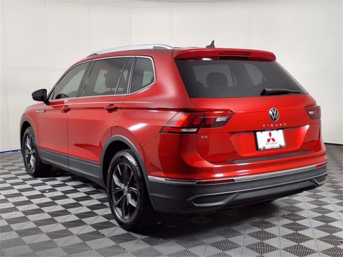 Used 2022 Volkswagen Tiguan SE image 5