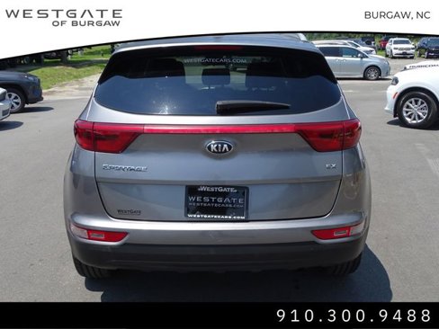 Used 2018 Kia Sportage EX image 7