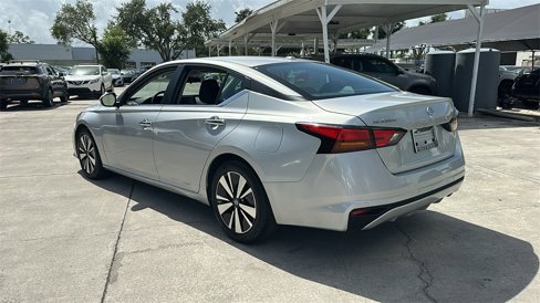 Used 2022 Nissan Altima 2.5 SV image 5