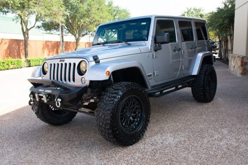 Used 2014 Jeep Wrangler Sahara image 12