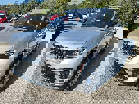 New 2025 Jeep Grand Cherokee Laredo X w/ Luxury Tech Group I image 1