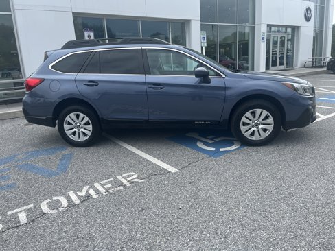 Used 2018 Subaru Outback 2.5i Premium image 4