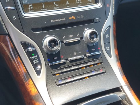 Used 2017 Lincoln MKX Reserve w/ Lincoln MKX Climate Package image 18