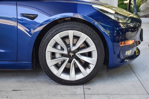 Used 2022 Tesla Model 3 image 9