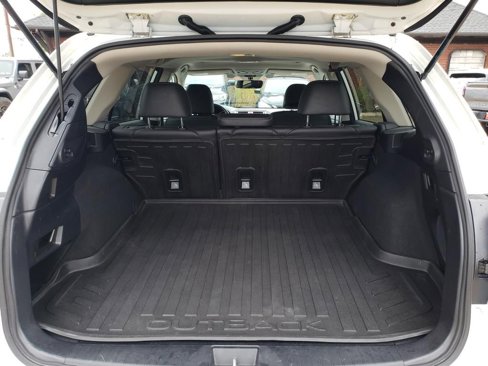 Used 2017 Subaru Outback 3.6R Limited image 7