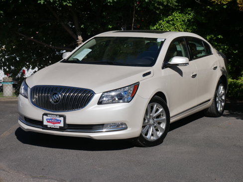 Used 2014 Buick LaCrosse Leather w/ Driver Confidence Package image 2
