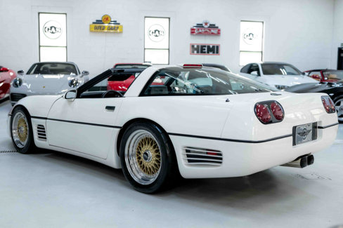 Used 1987 Chevrolet Corvette Coupe image 8