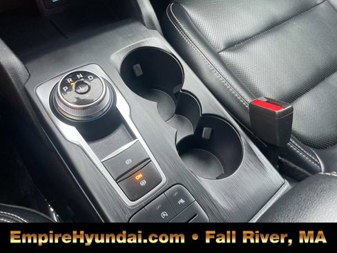 Used 2022 Ford Escape Titanium image 27