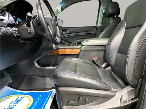 Used 2019 Chevrolet Suburban Premier image 19