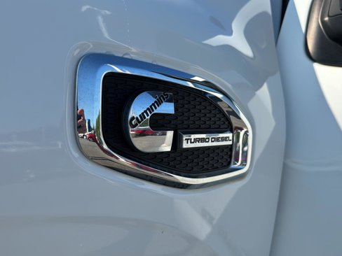 Used 2017 Nissan Titan S image 30