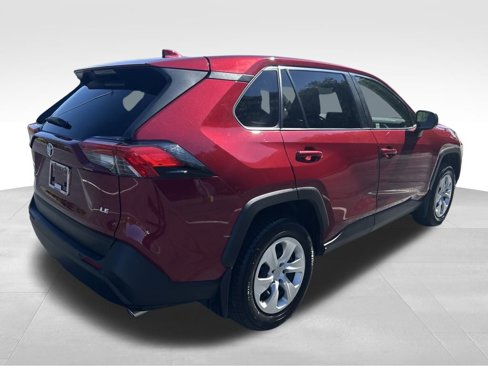 Certified 2022 Toyota RAV4 LE image 5