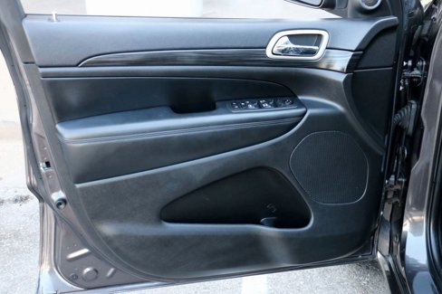 Used 2020 Jeep Grand Cherokee Altitude image 15