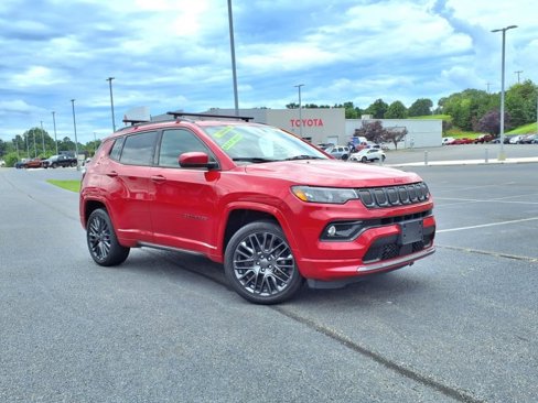 Used 2022 Jeep Compass Limited image 1