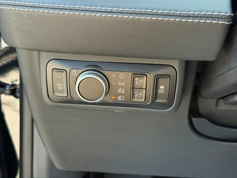 Used 2021 Ford Mustang Mach-E Select image 41