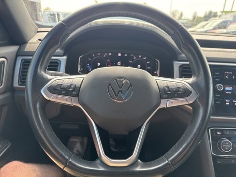 Used 2020 Volkswagen Atlas Cross Sport SEL image 16