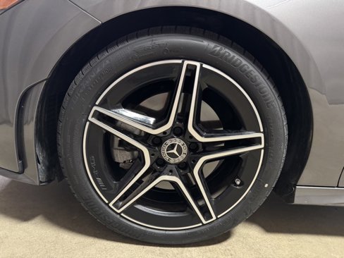 Used 2023 Mercedes-Benz CLA 250 4MATIC image 39