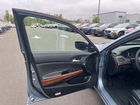 Used 2011 Honda Accord EX-L image 29