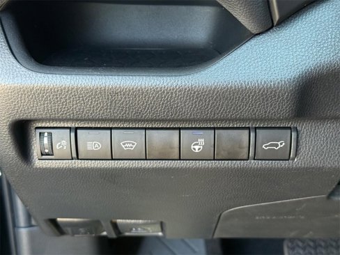 Used 2023 Toyota RAV4 XLE Premium image 16