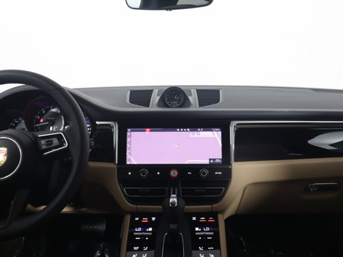 New 2025 Porsche Macan image 19