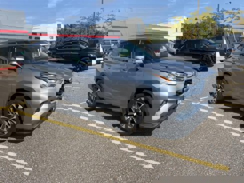 Certified 2020 Toyota Highlander XLE image 7