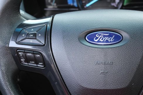 Used 2018 Ford Explorer XLT w/ Equipment Group 202A image 27