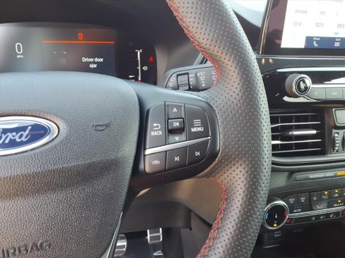 Used 2023 Ford Escape ST-Line image 24