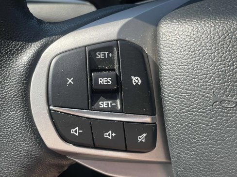 Used 2024 Ford Explorer XLT w/ Equipment Group 202A image 25