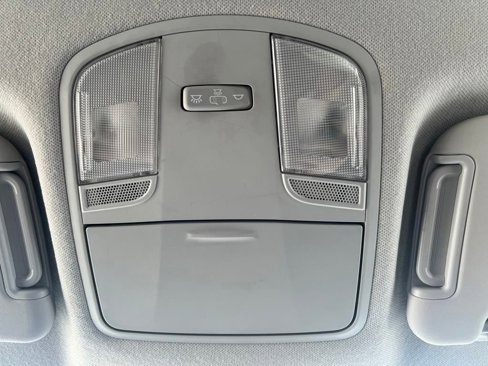 Used 2019 Hyundai Elantra GT image 28