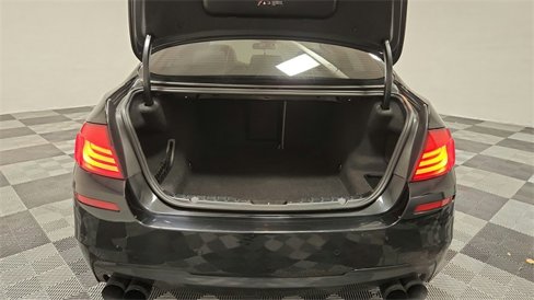 Used 2013 BMW 550i xDrive Sedan image 20