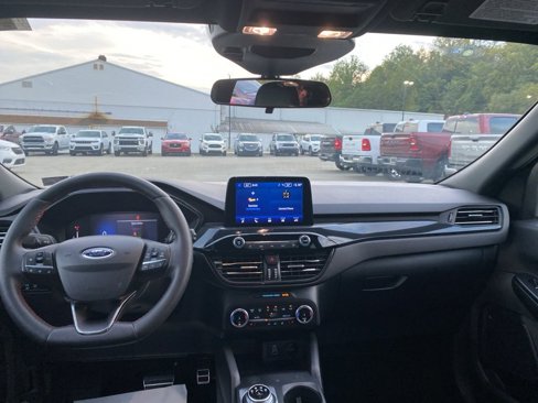 Used 2024 Ford Escape ST-Line image 18
