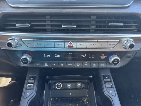 Used 2020 Kia Telluride SX image 12