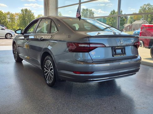 Used 2021 Volkswagen Jetta SE image 25
