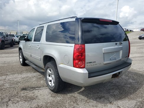 Used 2011 GMC Yukon XL SLE w/ Suspension Package, Off-Road image 6