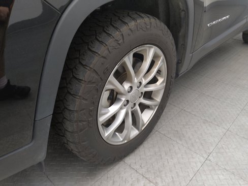 Used 2021 Jeep Cherokee Latitude Lux image 31