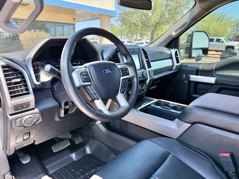 Used 2020 Ford F250 Lariat w/ Chrome Package image 18