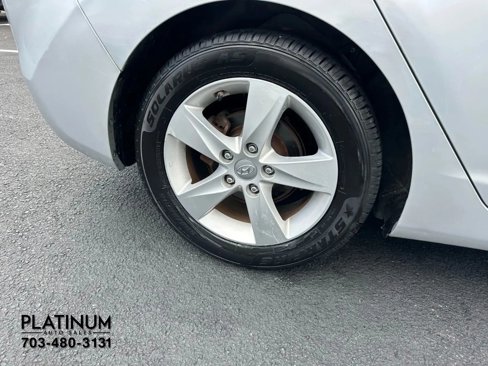Used 2013 Hyundai Elantra GLS image 13