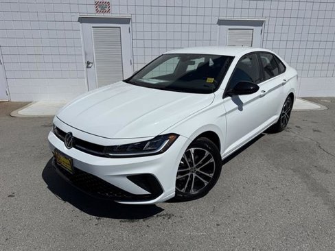 New 2025 Volkswagen Jetta Sport image 1