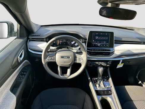 New 2025 Jeep Compass Sport image 23
