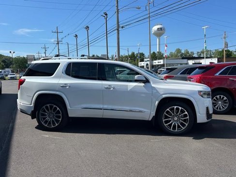 Used 2022 GMC Acadia Denali w/ Trailering Package image 2